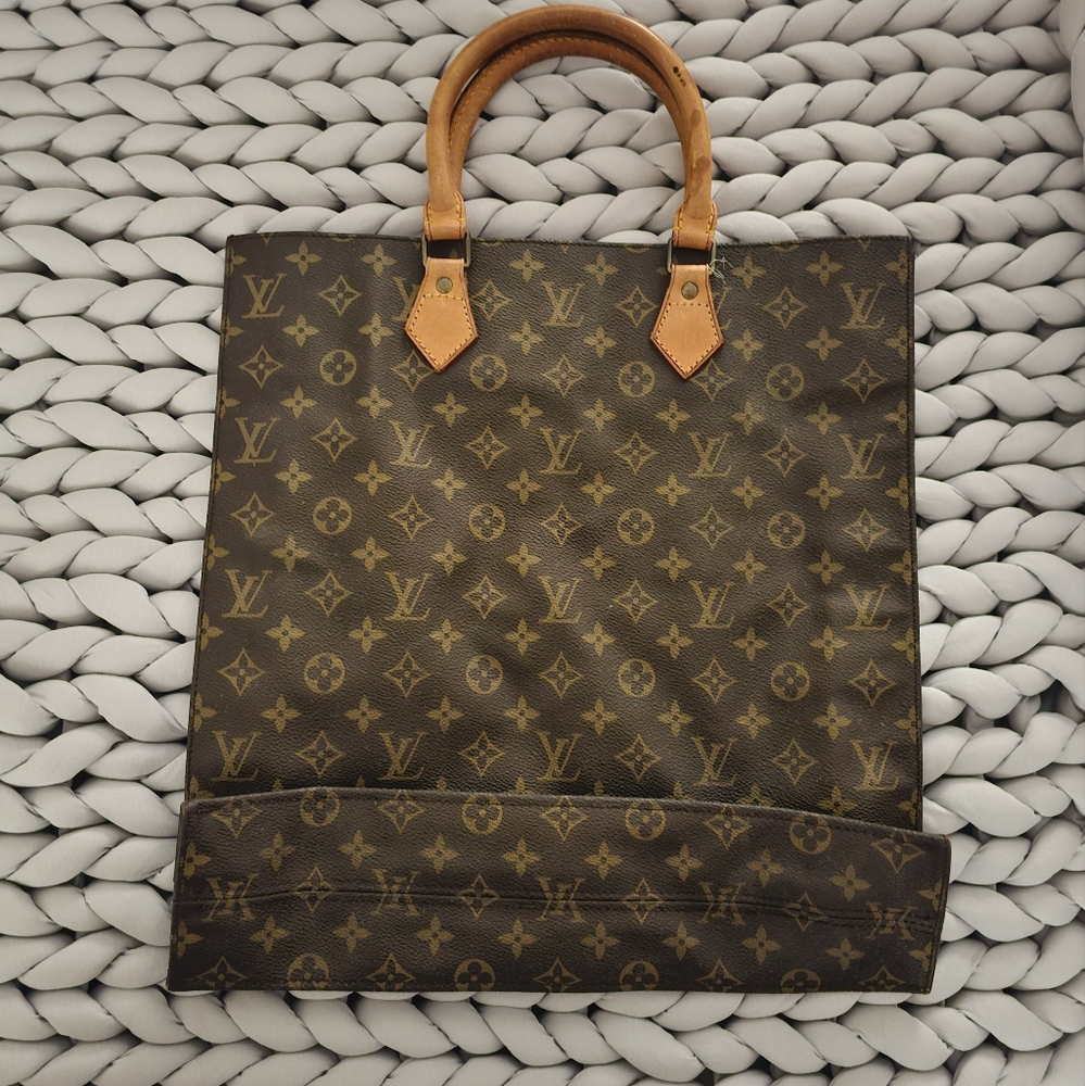 Louis Vuitton Brown Monogram Canvas Tote with Tan Handles - Picture 2 of 11